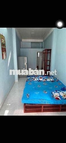 Phòng trọ 30m2 khu vực hẻm Tôn Đản gần Vĩnh Khánh
