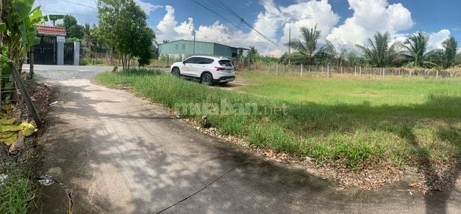 Đất góc 2 mặt tiền cần bán giá rẻ