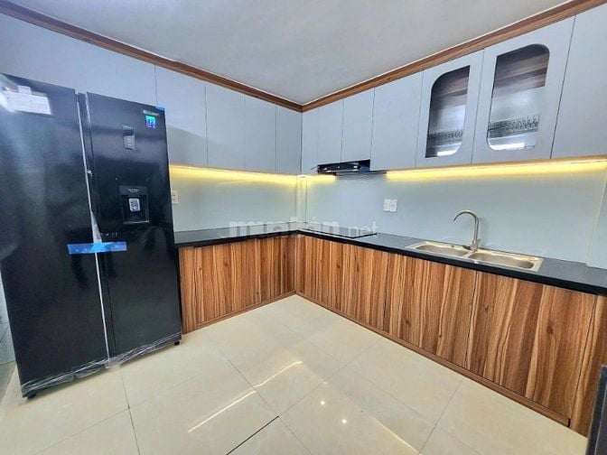 Nhỉnh 200tr/m2, chính chủ bán nhà phố 35m2*5T*3,5MT; kinh doanh tốt