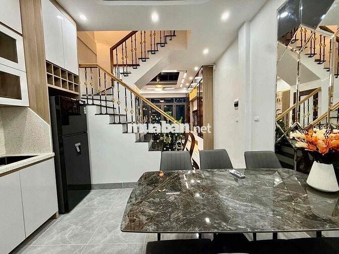 Siêu phẩm Xã Đàn, 5m ra phố, nội thất VIP, 2 thoáng 38 m2, 4T, mt 4,1