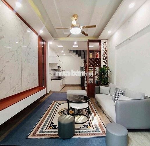 Rẻ hợp lý! Trung phụng, dân xây, 5 tầng ngõ thông thoáng. oto gần