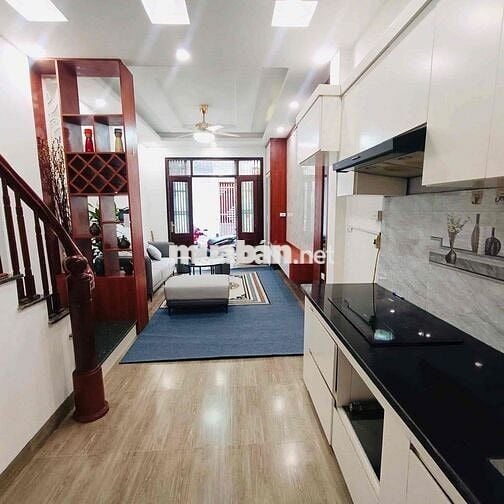 Rẻ hợp lý! Trung phụng, dân xây, 5 tầng ngõ thông thoáng. oto gần