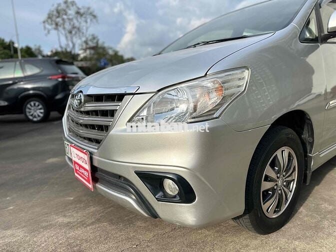 Toyota Innova 2016 2.0E - 7c số sàn đẹp BH HÃNG