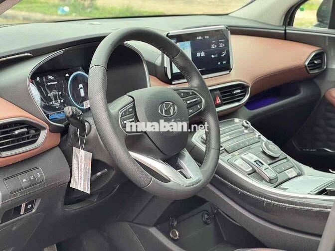 Hyundai SantaFe Cao cấp 2.5L HTRAC sản xuất 2024