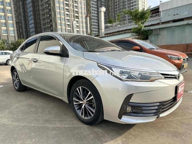 Toyota Corolla Altis 2019 1.8G CVT - tự động HANG