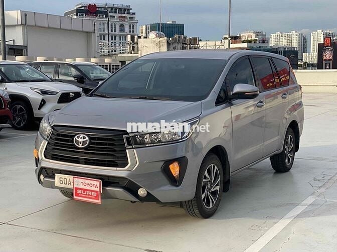Toyota Innova 2024 E 2.0 MT - 34000 km VAT 100%