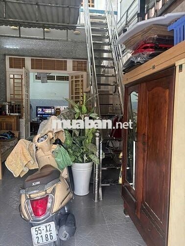 Cho Thuê Nguyên Tầng 1 Căn Nhà Diện Tích 40 M2