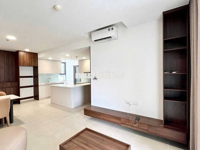 Cho thuê căn 3PN căn hộ Urban Green, nhà trống ở ngay