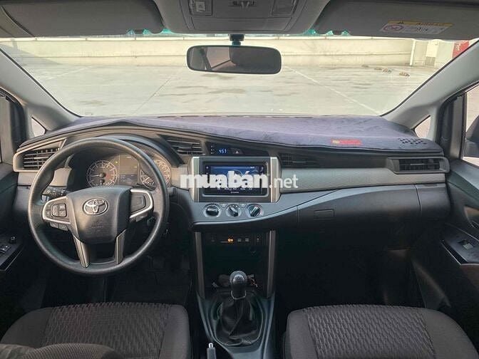 Toyota Innova 2024 E 2.0 MT - 34000 km VAT 100%