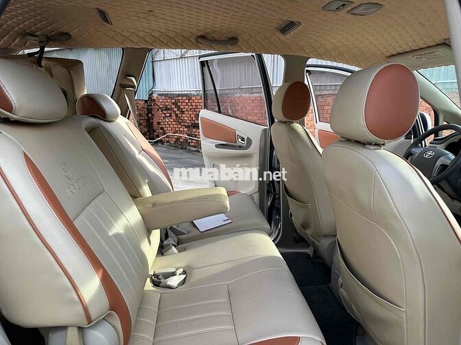 Toyota Innova 2016 2.0E - 7c số sàn đẹp BH HÃNG