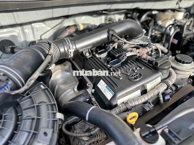 Toyota Innova 2016 2.0E - 7c số sàn đẹp BH HÃNG