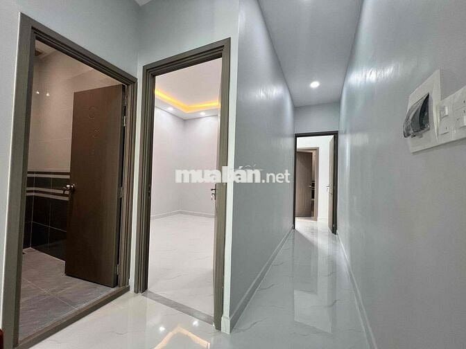 BÁN CĂN NHÀ 1 TRỆT 1 LẦU NGAY HUỲNH TẤN PHÁT