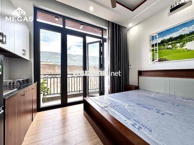 CHO THUÊ CHDV STUDIO BAN CÔNG FULL NỘI THẤT NGAY EMART PHAN HUY ÍCH