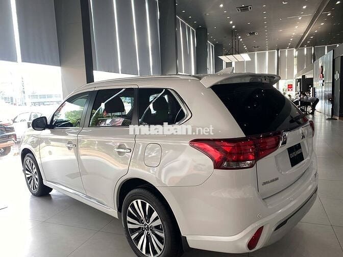 Mitsubishi Outlander 2024 2.0 CVT - 10 km