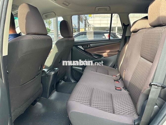 Toyota Innova 2024 E 2.0 MT - 34000 km xe đẹp