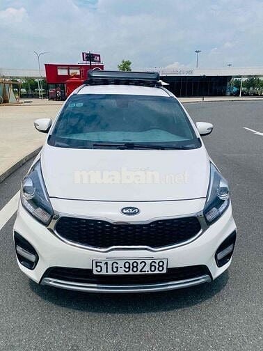 Kia Rondo 2019 - 180000 km