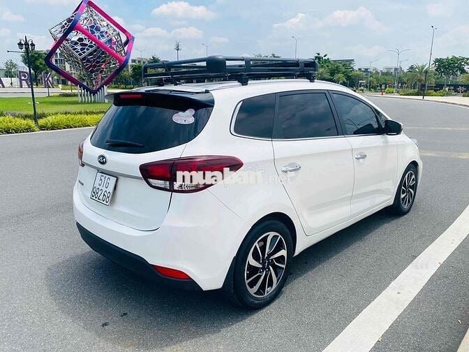 Kia Rondo 2019 - 180000 km