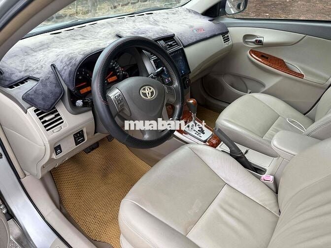 Toyota Corolla Altis 2009 2.0V - 200000 km