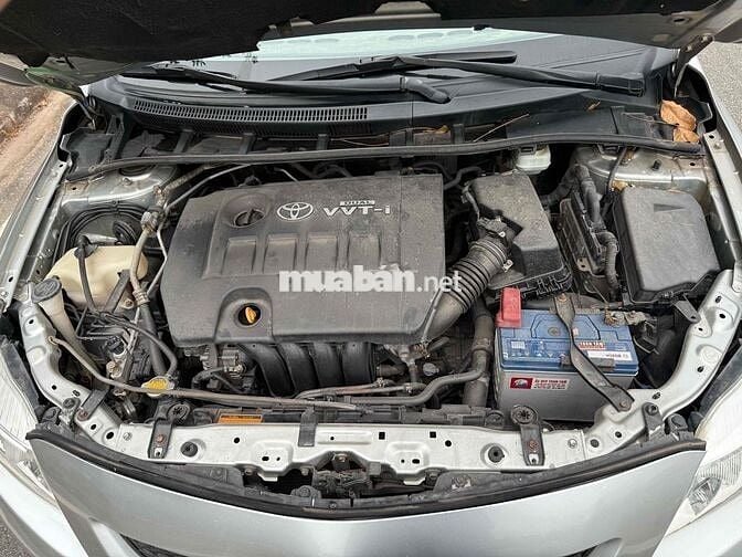 Toyota Corolla Altis 2009 2.0V - 200000 km