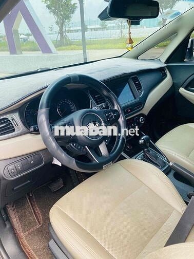 Kia Rondo 2019 - 180000 km