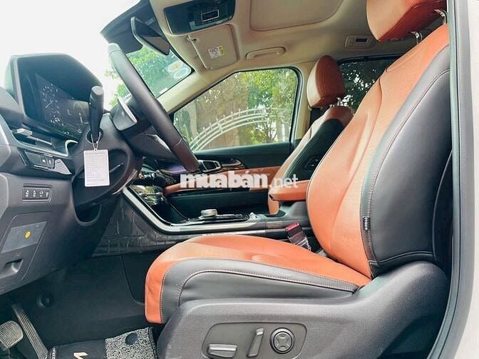 Kia Carnival 2024 Signature 2.2D - 29000 km