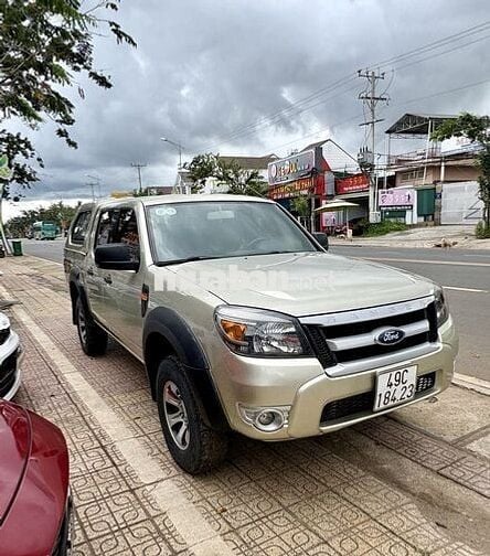 Ford Ranger 2009 XLT 2.5L 4x4 MT - 300000 km