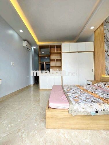 CĂN HỘ 1 PHÒNG NGỦ NGAY CHỢ BÀ CHIỂU BAN CÔNG RỘNG ĐẸP THANG MÁY