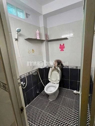 Cho thuê nhà 2Hẻm 4m(XH) Thái Phiên, P.9, Q.11 giá 8.9tr