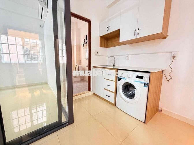 Căn Hộ 1PN Bếp Riêng Máy Giặt riêng cửa sổ ngay sân bay