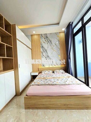 CĂN HỘ 1 PHÒNG NGỦ NGAY CHỢ BÀ CHIỂU BAN CÔNG RỘNG ĐẸP THANG MÁY