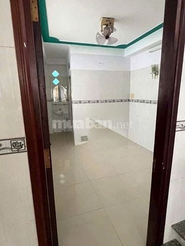 Cho thuê nhà 2Hẻm 4m(XH) Thái Phiên, P.9, Q.11 giá 8.9tr