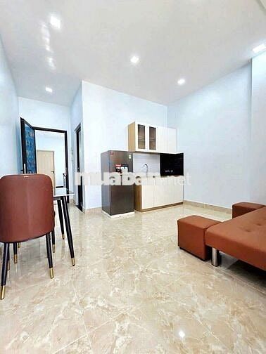 CĂN HỘ 1 PHÒNG NGỦ NGAY CHỢ BÀ CHIỂU BAN CÔNG RỘNG ĐẸP THANG MÁY
