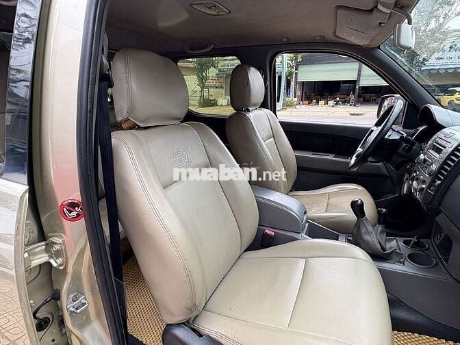 Ford Ranger 2009 XLT 2.5L 4x4 MT - 300000 km