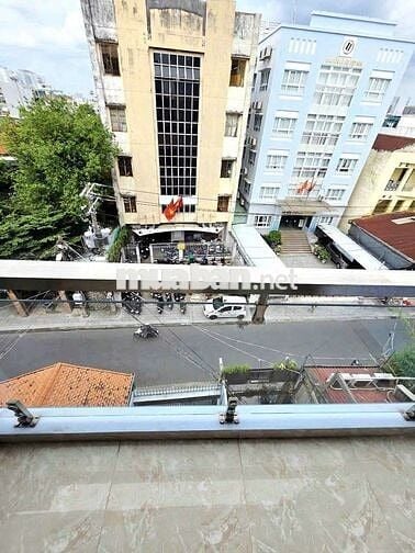 CĂN HỘ 1 PHÒNG NGỦ NGAY CHỢ BÀ CHIỂU BAN CÔNG RỘNG ĐẸP THANG MÁY