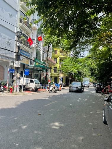 Bán nhà 6 tầng thang máy Hoàng Mai gần Hồ, Dt 56m2, mt 4.3m, ở ngay.