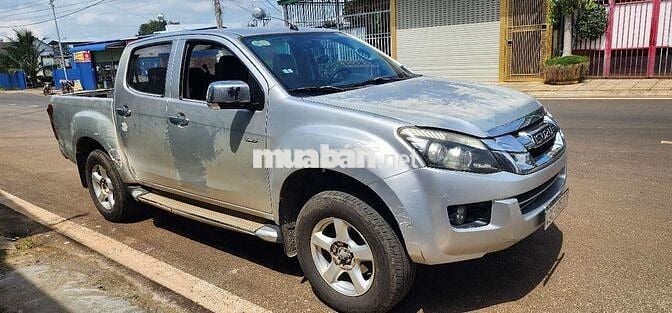 ISUZU DMAX 2013 LS 3.0 4x4 MT - 234567 km