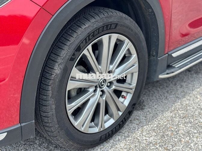 Mazda CX 8 2023 Premium AWD - 27000 km