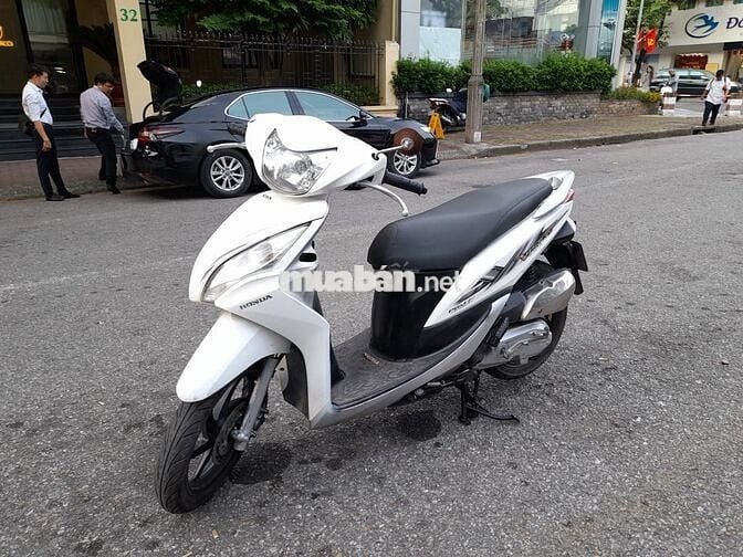 Gia đình cần bán xe Honda Vision bks hanoi 2014 má
