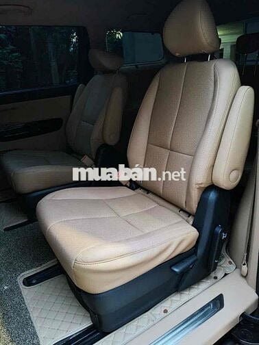 Kia Sedona 2019 2.2 DAT Deluxe - 100000 km