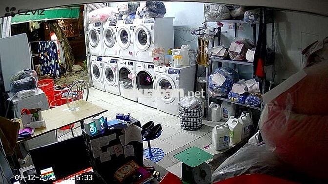 Tiệm giặt sấy mặt tiền đường Nguyễn Ngọc Nhựt