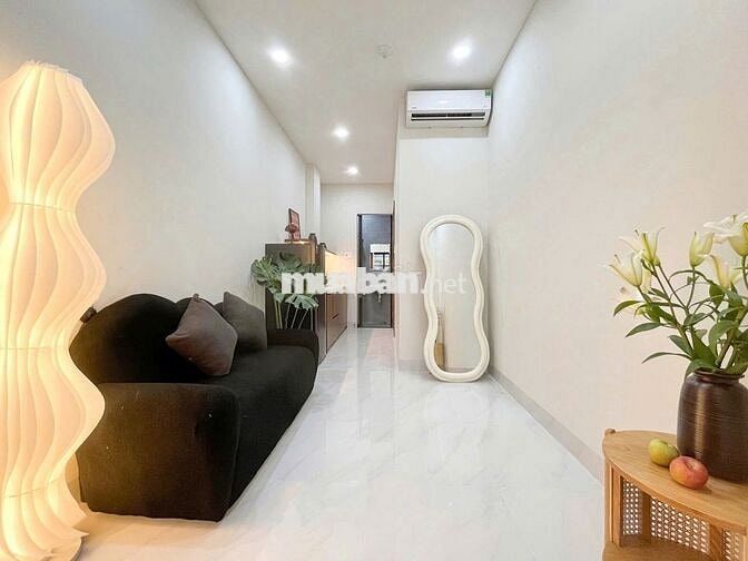 CHO THUÊ CĂN HỘ BALCONY FULL NỘI THẤT NGAY TRUNG TÂM QUẬN 10