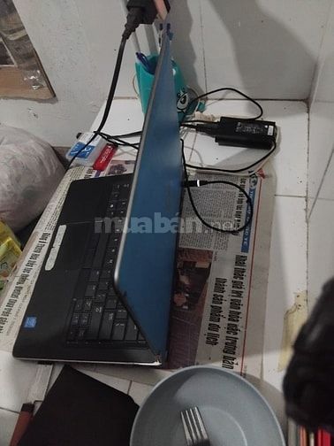 Thanh lý laptop dell latitude 7440 - i5 - 4g - 120g