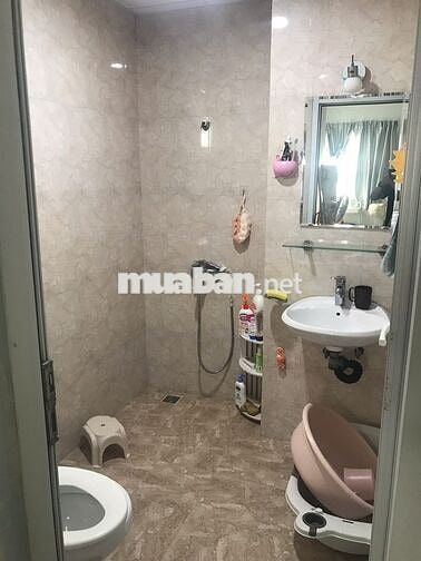 Chính Chủ Cho thuê căn hộ góc–tòa A2 GEMEK TOWER 1, đồ cơ bản,chỉ 7tr5