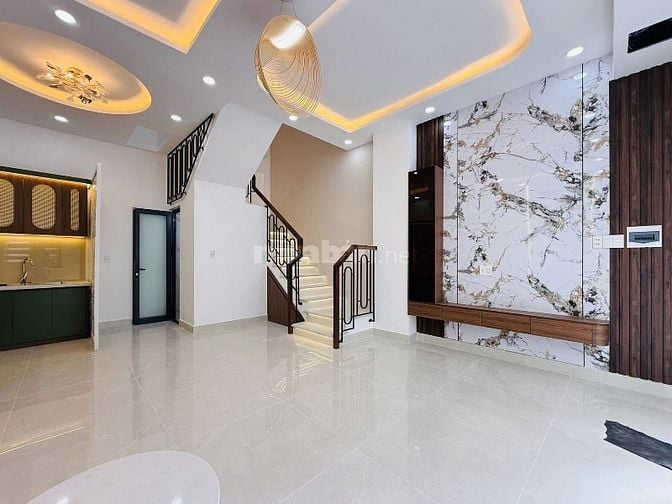 Cần bán gấp nhà riêng được Hoàng Diệu2, Linh Trung, Thủ Đức. Chỉ 2,7tỷ
