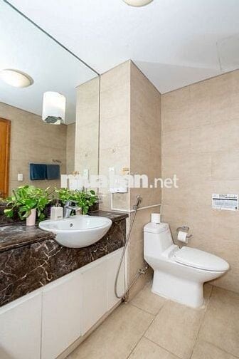 Cho thuê căn hộ Indochina 2PN, View trực diện sông Hàn, Full NT, 110m²