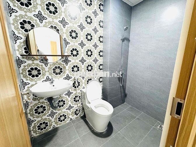 GẦN CẦU CẨM LỆ TRỐNG CĂN 1 PN RỘNG 50m2