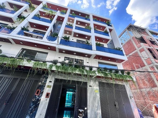 Nhà mới Thạnh Xuân 25. DT: 4.40 x 18.25m. Giá: 7.6 tỷ