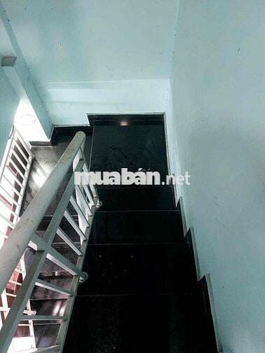 nhà mới đẹp mặt tiền đ 40 1 lầu sân thượng 3pn 2wc