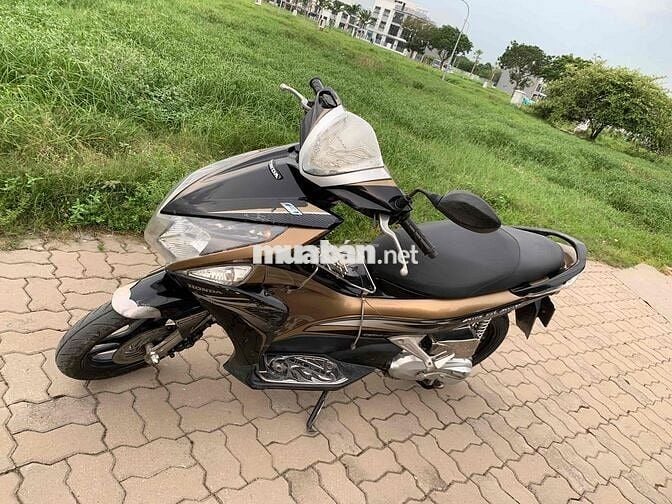 Mới mua xe mới nên dư xe cần bán
