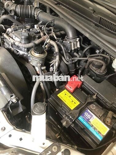 Gia đình cần bán innova 8 chổ 2019 số sàn